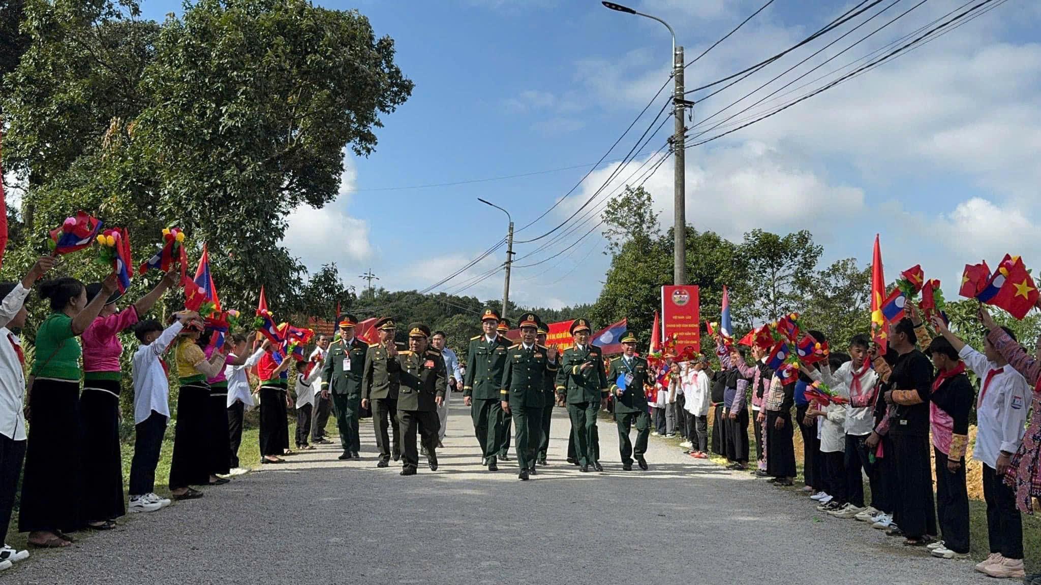 Giao lưu hữu nghị quốc phòng biên giới Việt Nam - Lào lần thứ 2