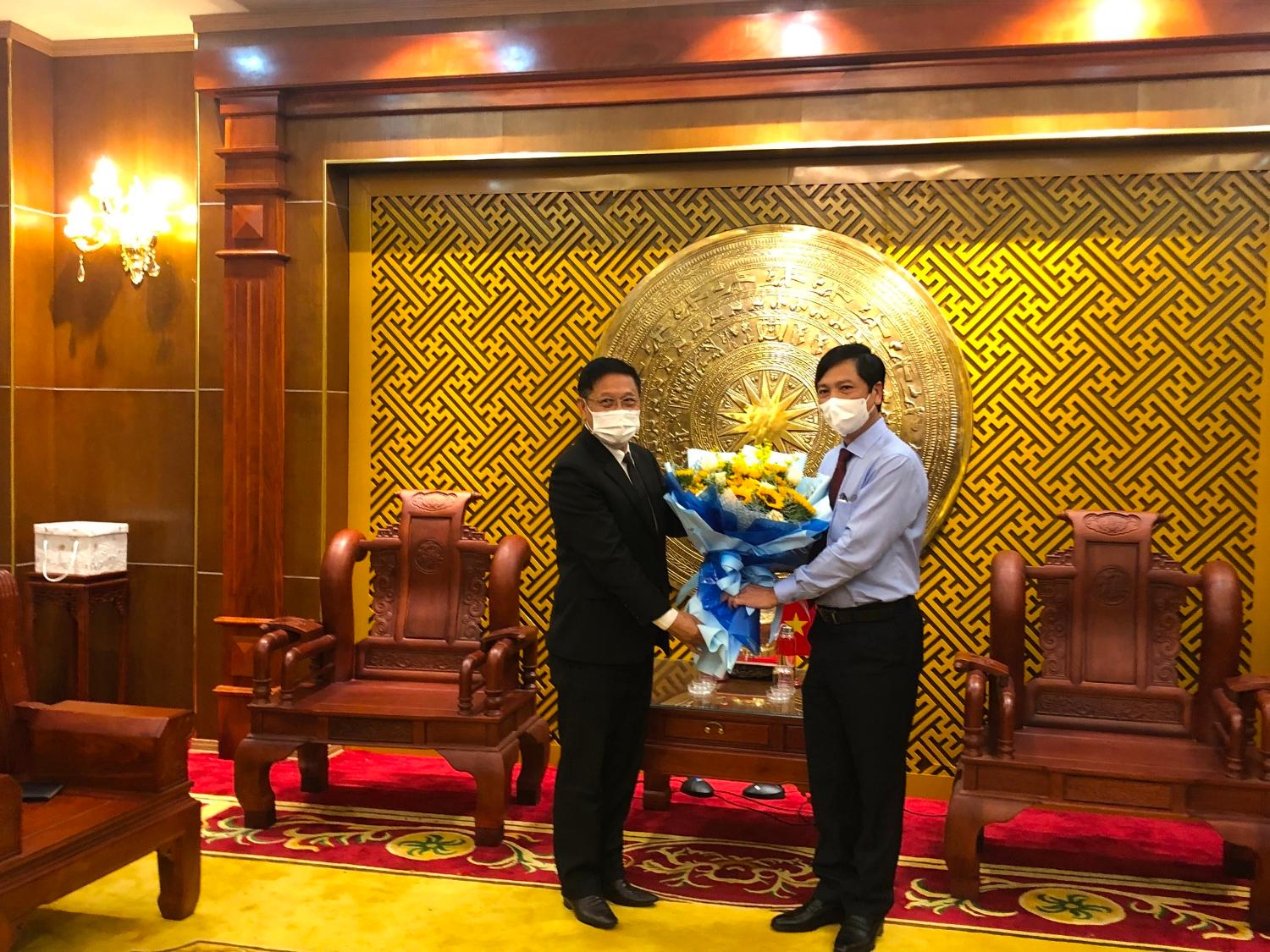 Tổng Lãnh sự Lào tại Đà Nẵng chào tạm biệt, kết thúc nhiệm kỳ công tác tại Việt Nam