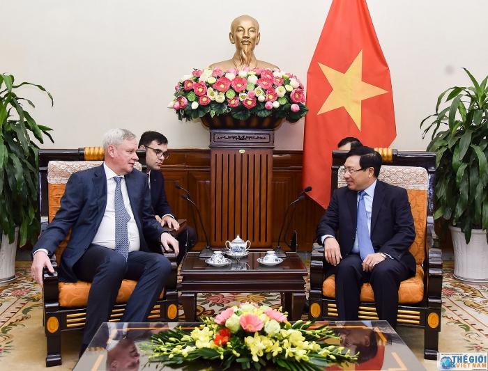 Phó Thủ tướng Phạm Bình Minh tiếp Thứ trưởng Bộ Ngoại giao Nga V.Titov