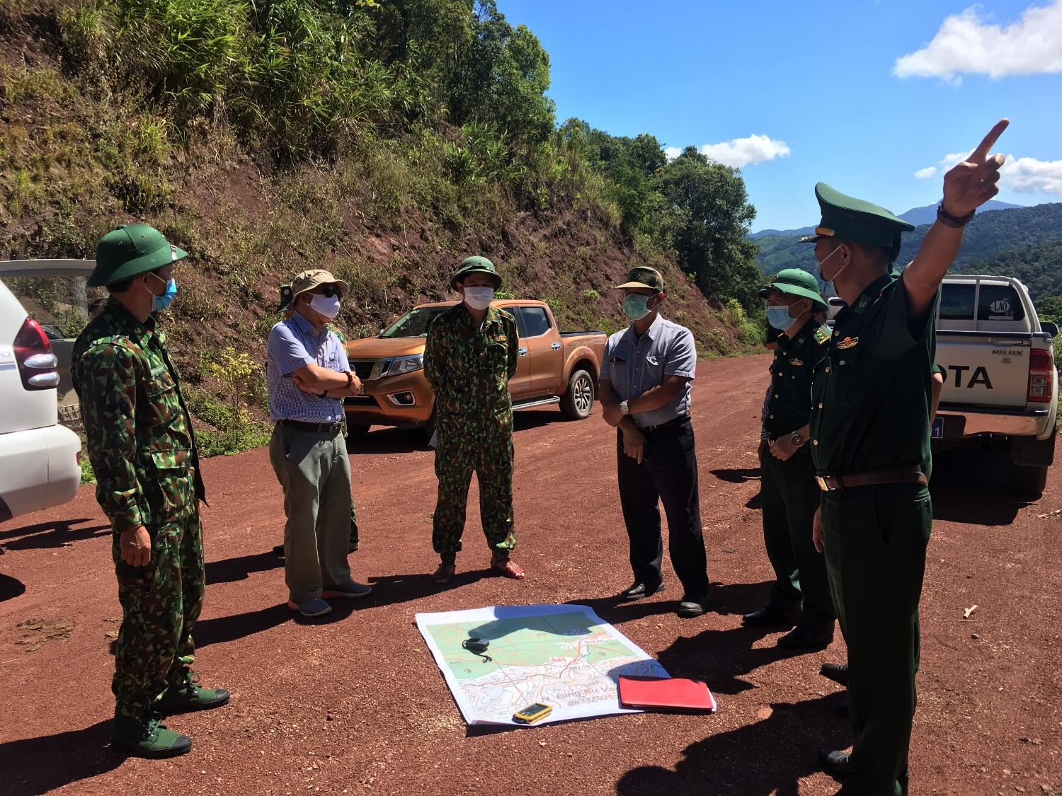 Ban Chỉ đạo công tác biên giới hai tỉnh Quảng Trị và Salavan phối hợp đi kiểm tra thực địa khu vực...