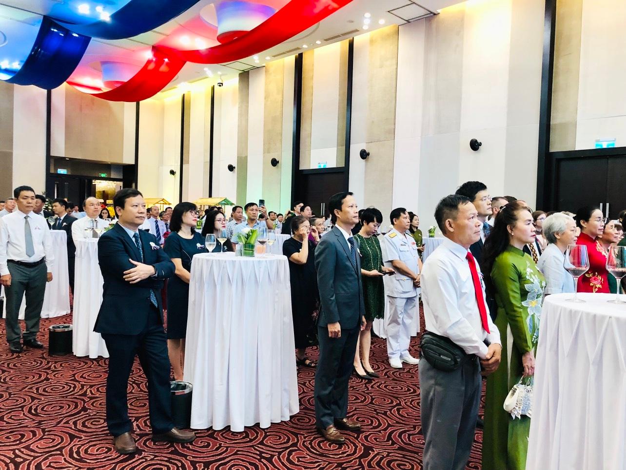 Tham dự Lễ Kỷ niệm ngày Quốc khánh Liên bang Nga tại thành phố Đà Nẵng