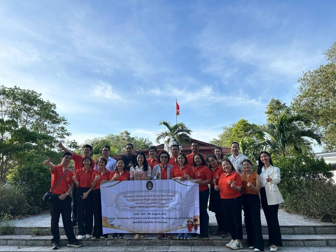 Trung tâm Phục vụ đối ngoại Quảng Trị đón tiếp đoàn công tác Trường Đại học Hoàng gia Udon Thani