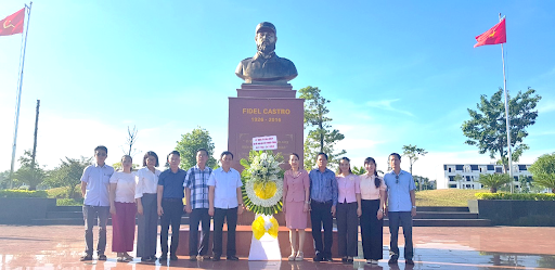 Lễ dâng hoa kỷ niệm 70 năm ngày Khởi nghĩa vũ trang Cuba (26/7/1953 - 26/7/2023)