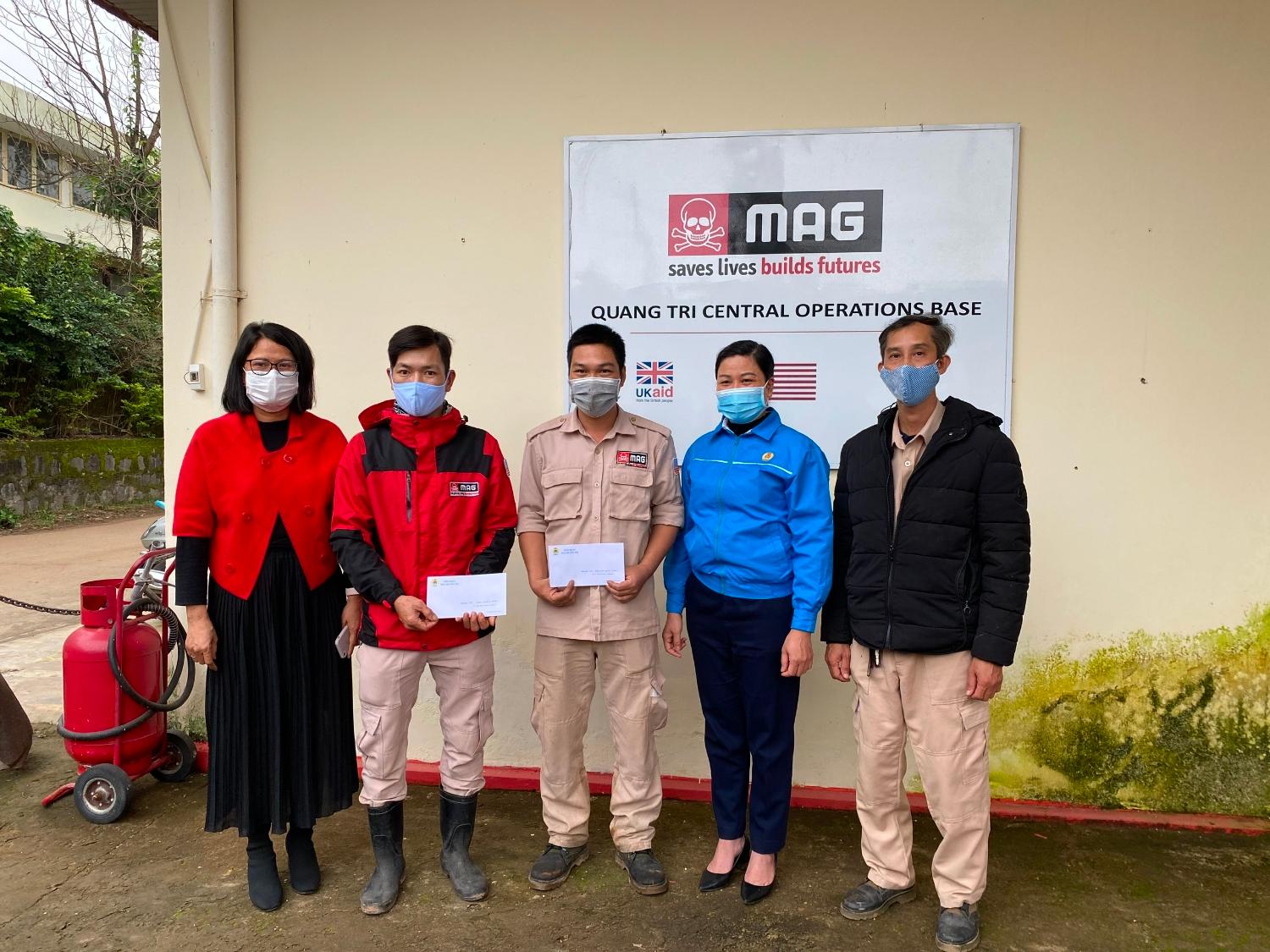 Gặp mặt, trao hỗ trợ cho đoàn viên, người lao động tại Dự án MAG Quảng Trị bị ảnh hưởng dịch bệnh...